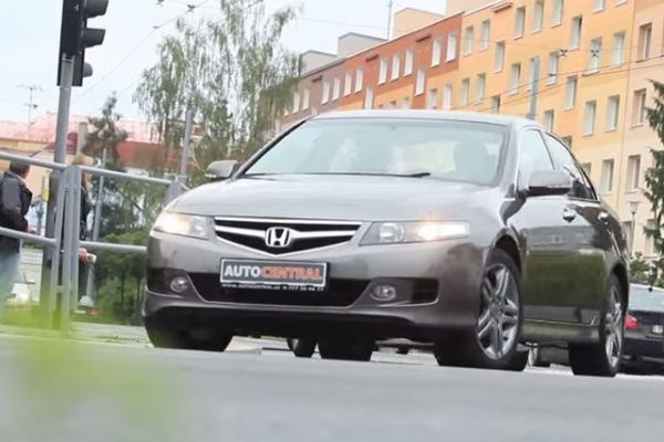 Video: Test Honda Accord 2.2i CTDi