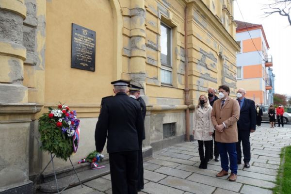 Na Doubravce uctili památku českých letců RAF 