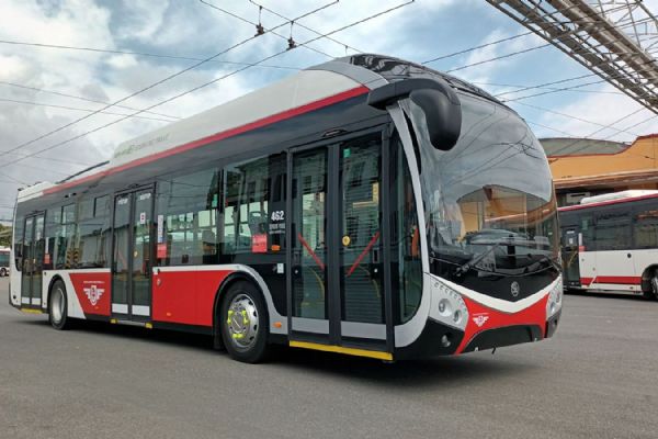 Pardubice získají dalších 10 trolejbusů od Škoda Group