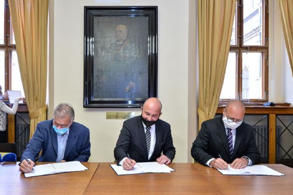 Plzeň podepsala smlouvy o podpoře sportovních klubů