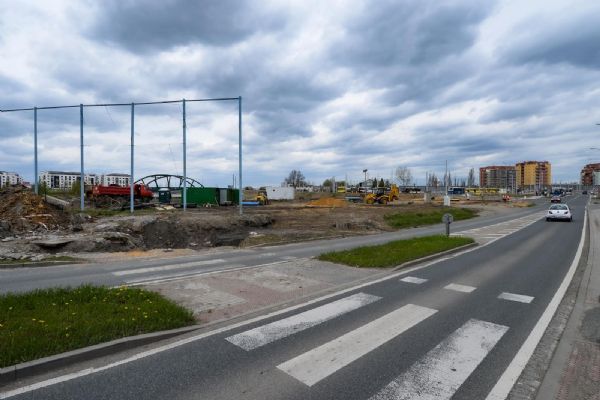 Plzeň začíná budovat nové parkoviště P+R Kaplířova – Dobřanská