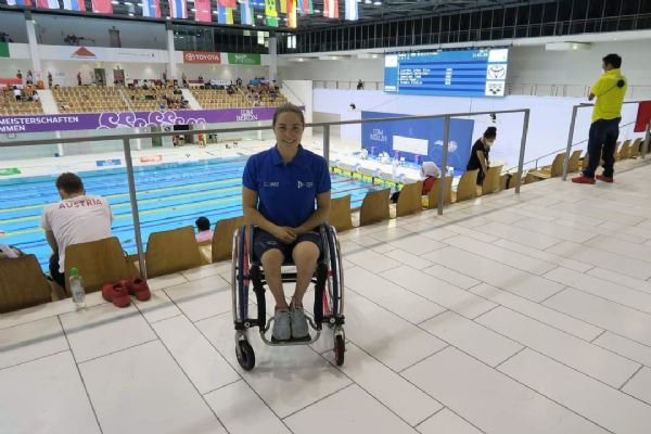 Plzeňská studentka Veronika Dušková bude plavat na paralympiádě