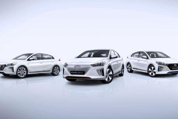 Hyundai představil na Ženevském autosalonu 2016 svůj nový elektrizující projekt IONIQ