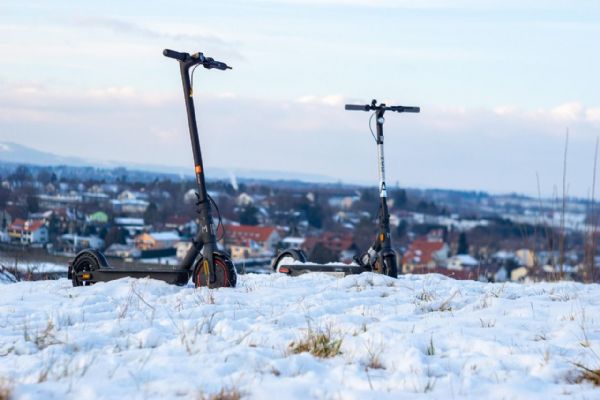 Brno na dvou kolech: Jak si vybrat nejlepší elektrokoloběžku?