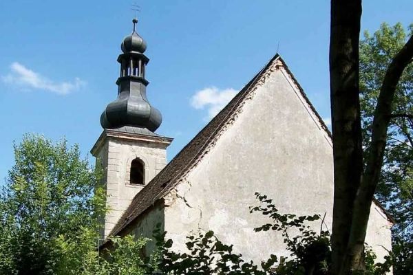 Obnova kostela v Klení: Nová fasáda a veřejná sbírka na věž