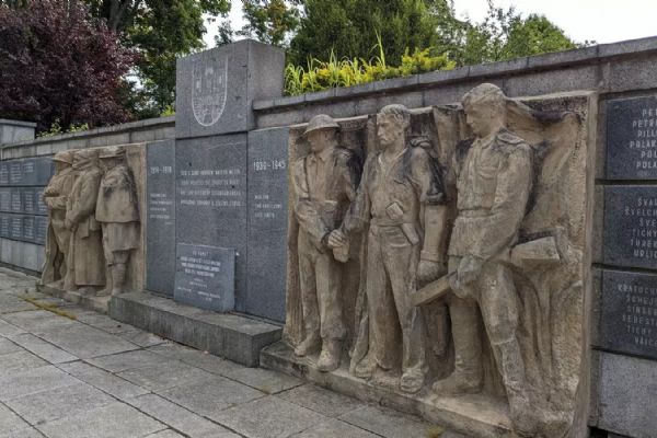 Pocta osvoboditelům v sušickém muzeu: unikátní výstava a jízda vojenským autem