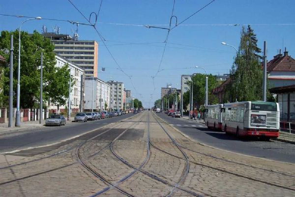 Záhadný zápach terorizuje Petřiny: Odkud přichází?