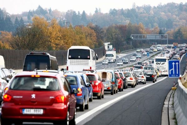 Opravy silnic zkomplikují život ve Zlíně