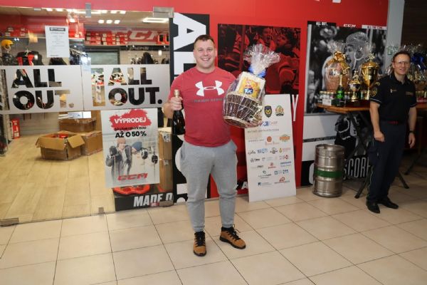 Dukla Přeštice triumfuje na hokejovém turnaji HZS Plzeňského kraje