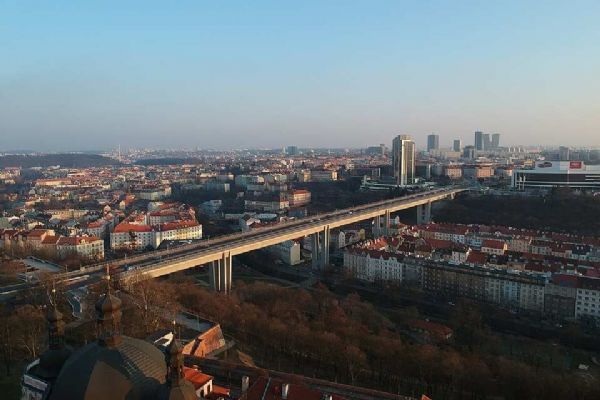 Nuselský most: Opravy způsobí zdržení až 30 minut
