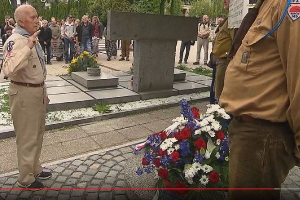 Strašnice odhalily obnovený památník 749 padlým skautům