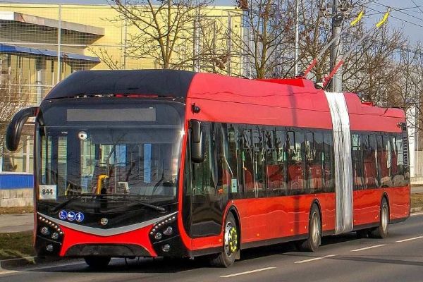Praha elektrifikuje autobusy: tiché trolejbusy nahradí naftové vozy
