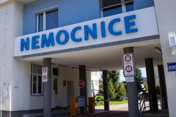 Vsetínská nemocnice láká budoucí lékaře na stážový projekt