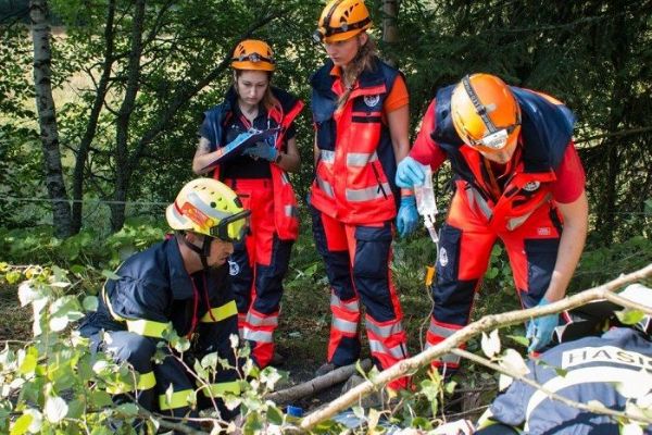 Týmy záchranářů z Fakulty zdravotnických studií bodovaly na Šumavě v Plzeňském poháru záchranářů 