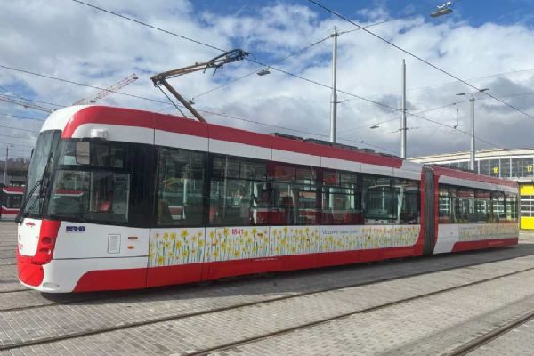 Jarní tramvaj v Brně: rozkvetlá jízda plná pozitivní energie