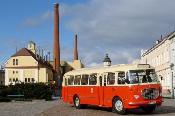Mariánské Lázně: Na Den železnice se můžete svézt historickým trolejbusem či historickými autobusy