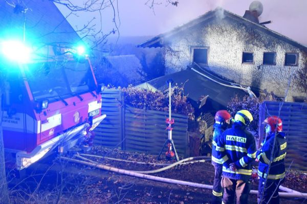 Skalka: Požár chaty si vyžádal jeden lidský život