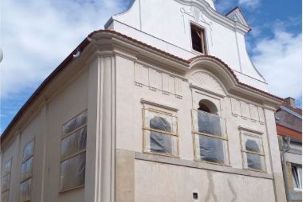 Obnovena synagoga v Budyni nad Ohří za 24 milionů