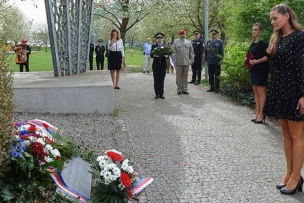 Plzeň vzpomíná: 80 let od ničivého bombardování 1945