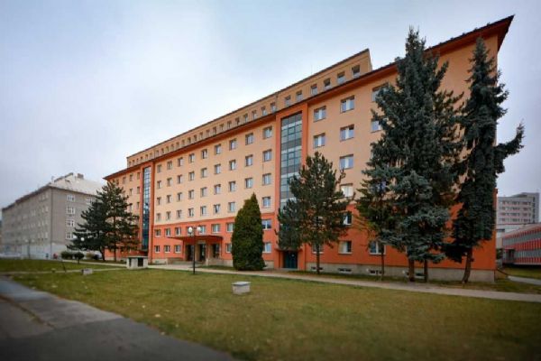 Univerzita Palackého zvyšuje ceny kolejí, zůstává však mezi nejlevnějšími v ČR