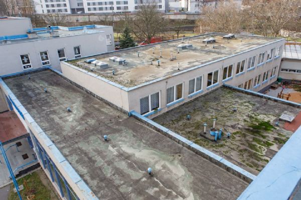 Budovy TJ Slavoj mají získat zelené střechy