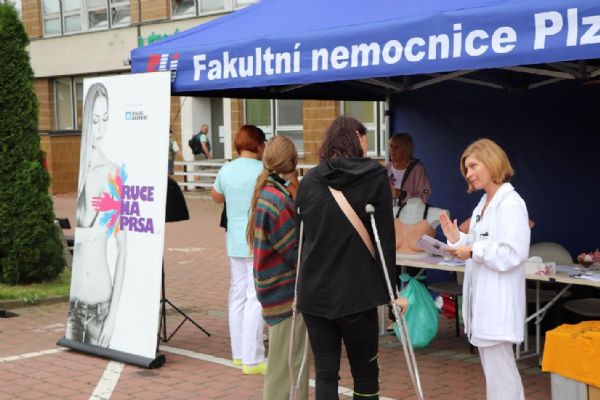 Nebýt na to sama. FN Plzeň připomíná prevenci nejen rakoviny prsu 