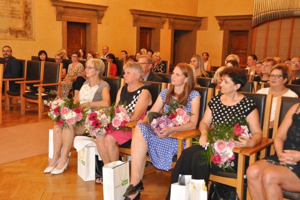 Plzeň ocenila učitele. Letos vévodilo poděkování za pomoc ukrajinským dětem