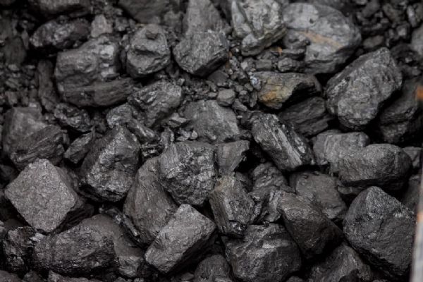 Prodejci uhlí v Plzeňském kraji hlásí obrovský zájem