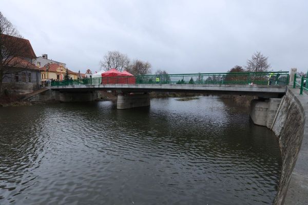 V Horšovském Týně je otevřen zrekonstruovaný most