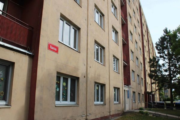 Západočeská univerzita drží ceny za ubytování na kolejích