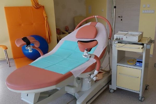 Zmodernizované porodní sály Mulačovy nemocnice jsou opět v plném provozu 