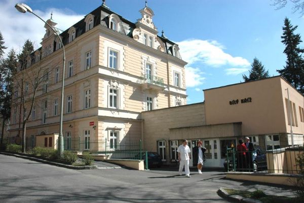 Karlovy Vary: Bílý Kříž nabídl městu lůžka pro seniory