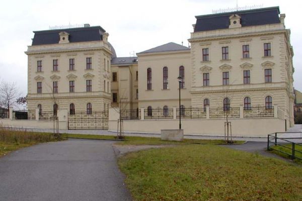 Soud zamítl žalobu firmy Amádeus, město Plzeň nemusí platit