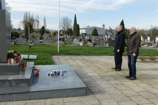 Cheb: Představitelé města uctili památku veteránů