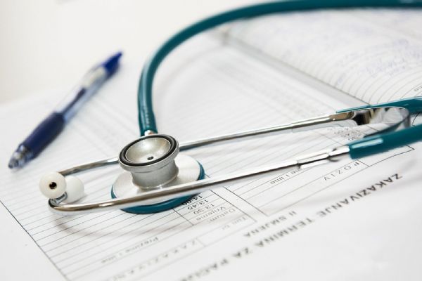Karlovarský kraj: Nemocnice získají od kraje peníze na provoz ztrátových oddělení