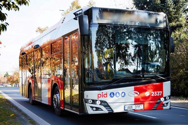Region: Nová linka zastávkových autobusů obslouží menší obce na trase z Prahy do Karlových Varů a zpět