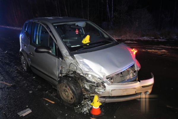 Sokolovsko: Nehoda si vyžádala několik zraněných. 
