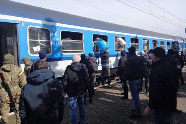 Bezplatné vlaky pro Ukrajince denně pomáhají stovkám lidí
