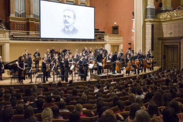 Česká filharmonie plánuje vzdělávací programy s Antonínem Dvořákem