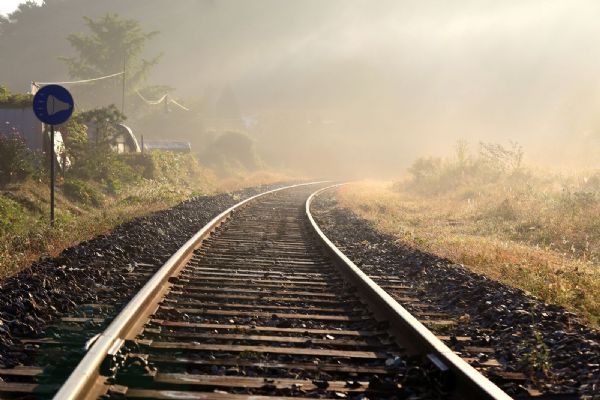 S aplikací DPMCB můžete i na železnice a linkové spoje v Jihočeském kraji. Svezou vás jako MHD