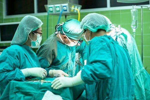 Karlovarský kraj modernizuje kardiologii karlovarské nemocnice