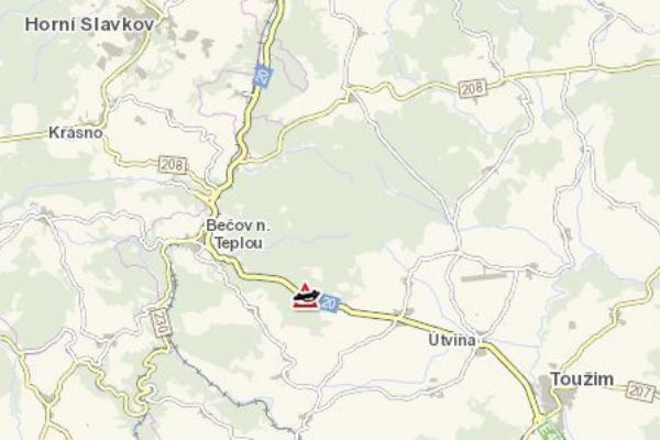 Bečov nad Teplou: U města havarovalo osobní vozidlo