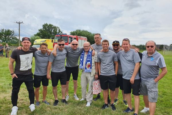 Cheb: FK Hvězda děkovala panu Kropáčkovi