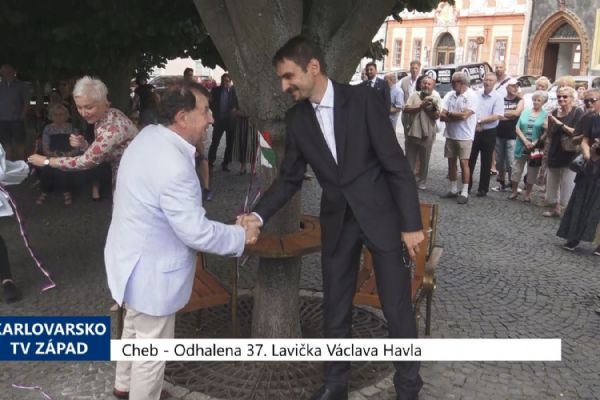 Cheb: Odhalena 37. Lavička Václav Havla (TV Západ)