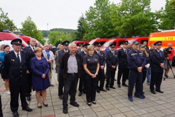 Kraj podpořil nákup nových automobilů pro dobrovolné hasiče