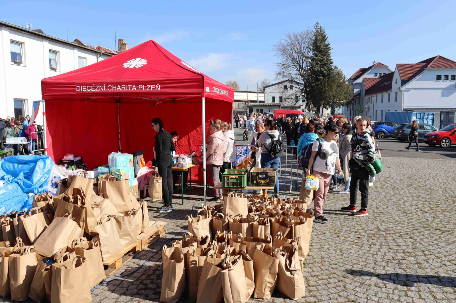 Charita na Plzeňsku pomáhá uprchlíkům z Ukrajiny už rok