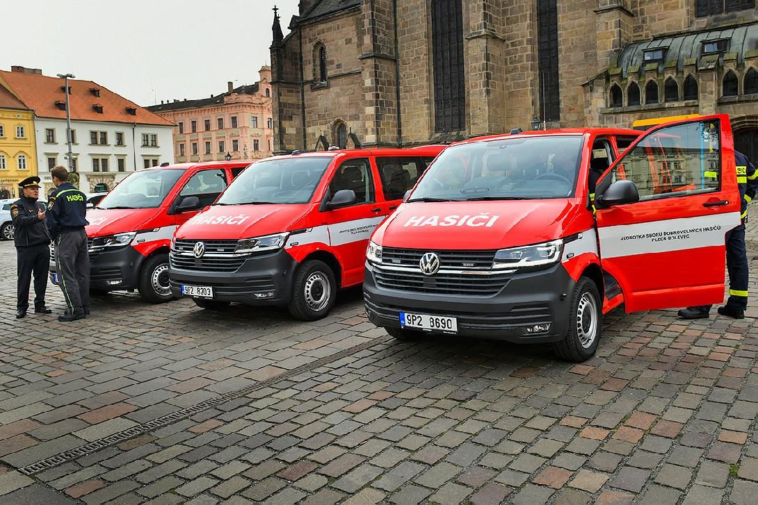 Dobrovolní hasiči z Bolevce, Křimic, Radobyčic a Doubravky mají nová auta