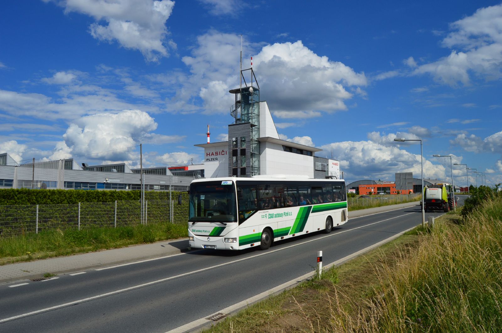V neděli znovu vyjíždějí zrychlené autobusy mezi Plzní a Karlovými Vary