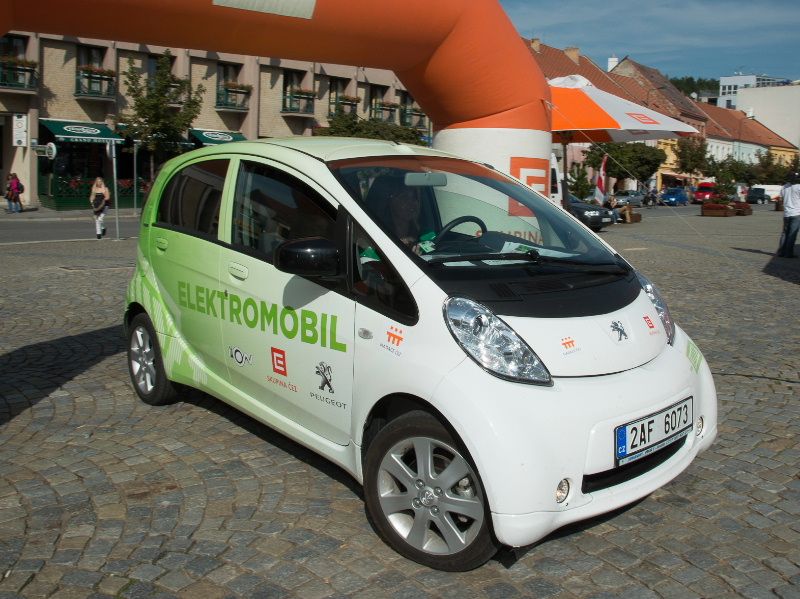 Na Plzeňsku přibývá dobíječek elektromobilů
