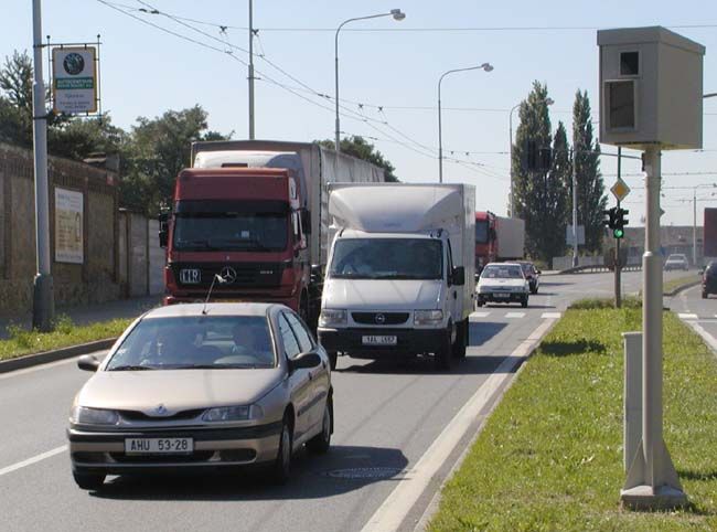Radar bude nově hlídat rychlost v rokycanské Šťáhlavské ulici